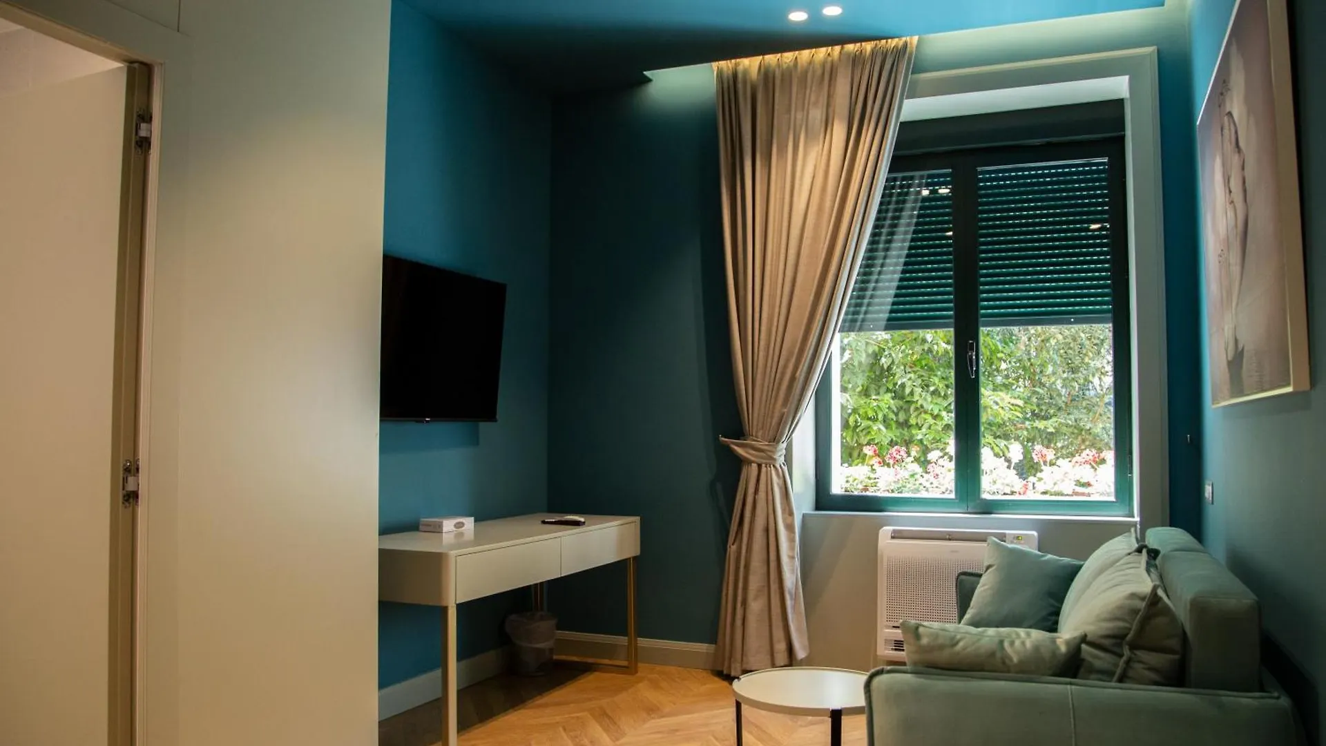 Mullaga Stays Tirana Hotel