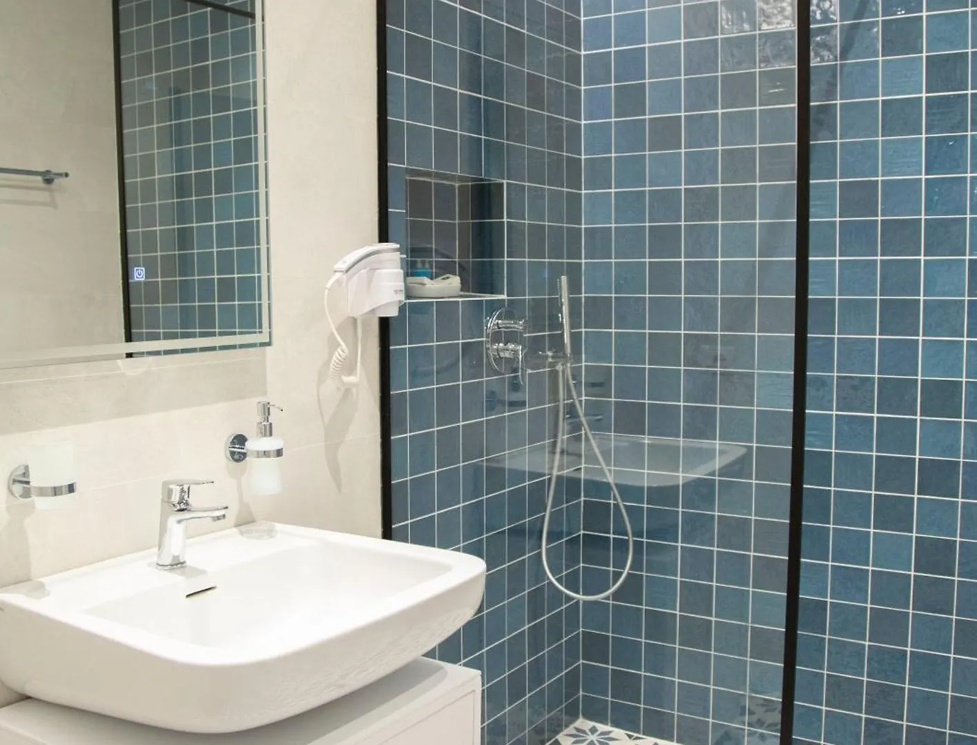 Mullaga Stays Tirana Hotel